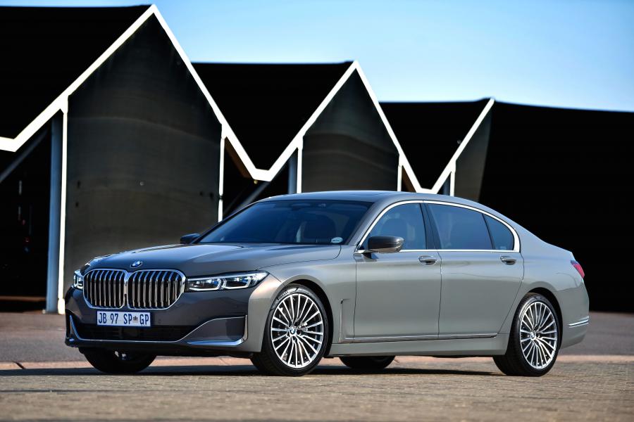  BMW 730Ld (G12) 2019 года  (ZA) (фото 4 из 12)